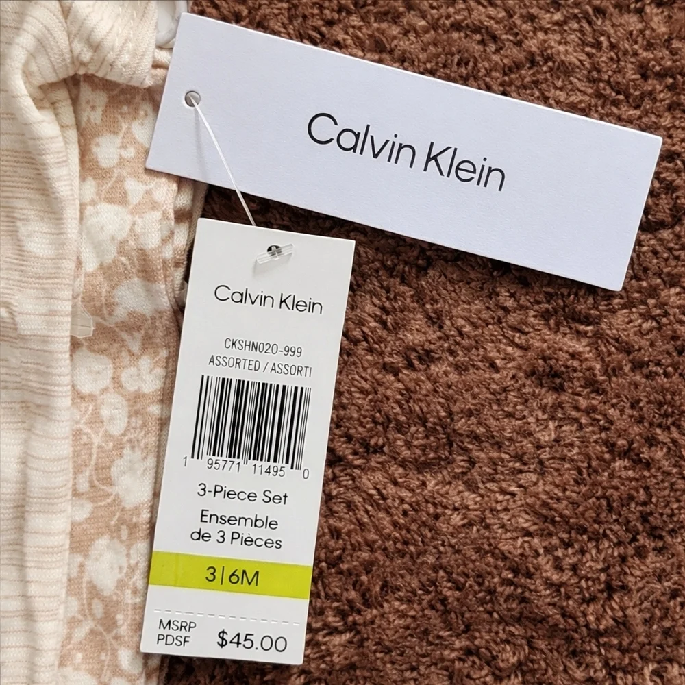 Calvin Klein 3 Piece Set Soft Beige 2 Bodysuits & Pants 3-6 M - New with Tags